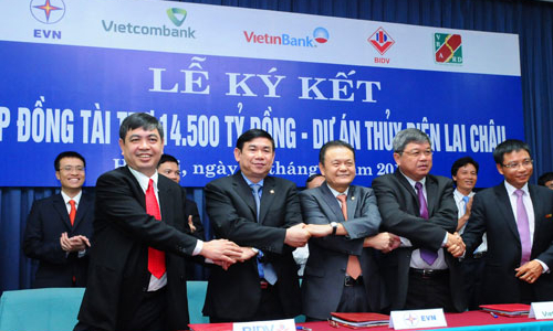 Bốn “ông lớn” ngân hàng rót 14.500 tỷ đồng cho EVN