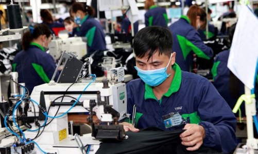 Có chính sách tiền lương hài hòa khi làm thêm giờ 