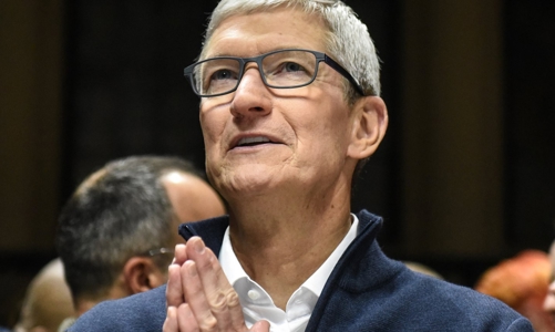 CEO Apple làm gì đầu tiên sau khi thức dậy?