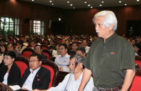 Rửa tiền: “Đọc luật là lách được ngay”