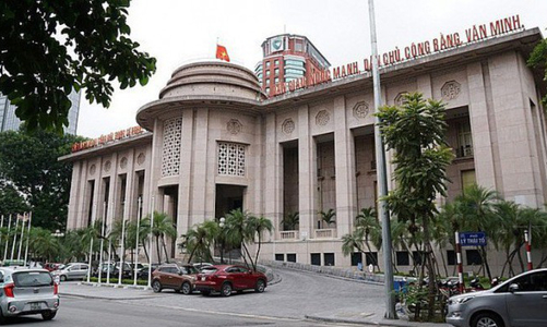 Ngân hàng Nhà nước yêu cầu các ngân hàng xem xét hạ lãi suất hỗ trợ miền Trung