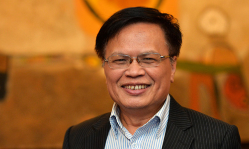 “Kinh tế Việt Nam tăng trưởng còn nhờ sự chịu đựng, vượt gian khổ của người dân”