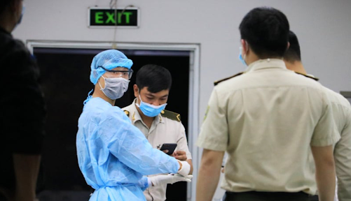 Tp.HCM ghi nhận thêm 1 nhân viên sân bay Tân Sơn Nhất nghi nhiễm Covid-19