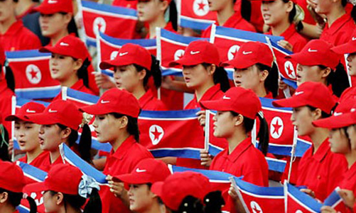 Phụ nữ Triều Tiên được phép mặc quần tây