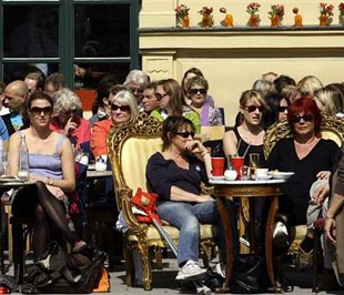 Dân Đức vẫn vui trong khủng hoảng