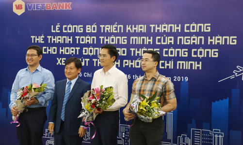 Vietbank triển khai thẻ vé thông minh cho xe buýt  tại Tp.HCM