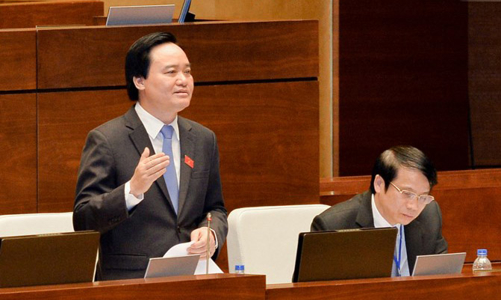 Chuyện giáo viên làm lễ tân gây xôn xao Quốc hội