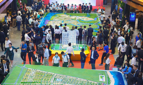 Thị trường bất động sản 'tăng nhiệt' cuối năm