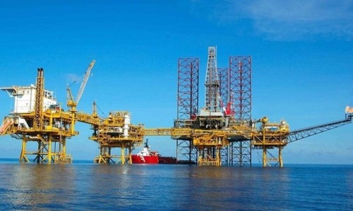 Khai thác dầu phải nộp phí môi trường 100.000 đồng/tấn