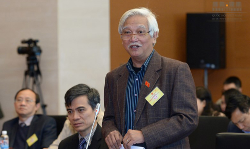 “Chủ tịch Trung Quốc phát biểu, đại biểu vỗ tay trong tâm thế nào?”