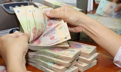 Dư nợ vay ngắn hạn nước ngoài của doanh nghiệp, tổ chức tín dụng tăng đột biến