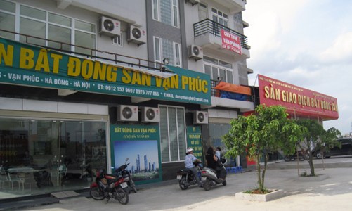 Nhà đất ế, sàn giao dịch bất động sản đóng cửa hàng loạt