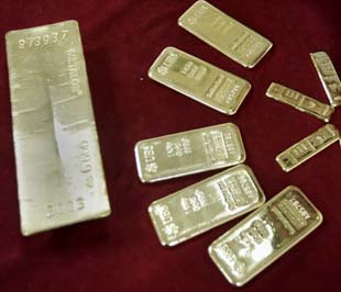 Giá vàng, giá dầu cùng đuối sức, USD hồi phục