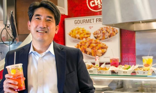 Chịu lỗ 10 năm để phát triển đế chế đồ ăn nhanh xuyên biên giới