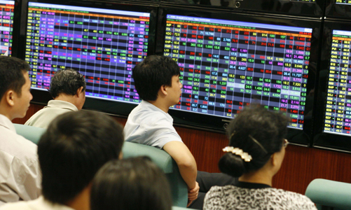 Cổ phiếu chuyển sàn từ HOSE về HNX chỉ 