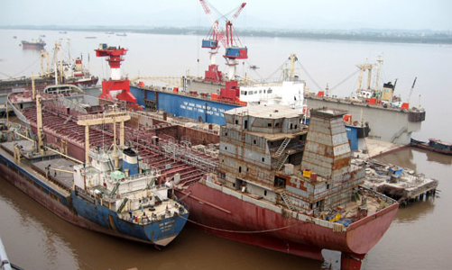 Chủ nợ sẽ ứng xử thế nào với đề nghị giãn nợ của Vinashin?