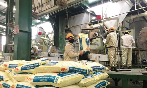 Doanh nghiệp thức ăn chăn nuôi: Bao giờ mới có thể 