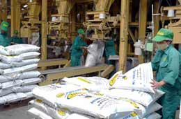 Giá thức ăn chăn nuôi khó bị 