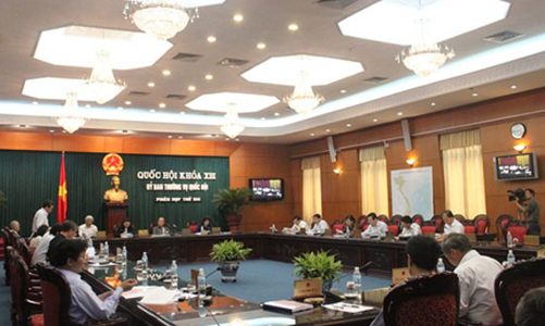 Sản xuất và nhập khẩu thuốc lá: Chính phủ độc quyền?