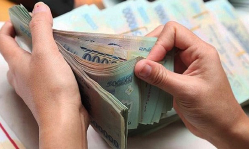 Lãi suất VND liên ngân hàng tiếp tục tăng mạnh