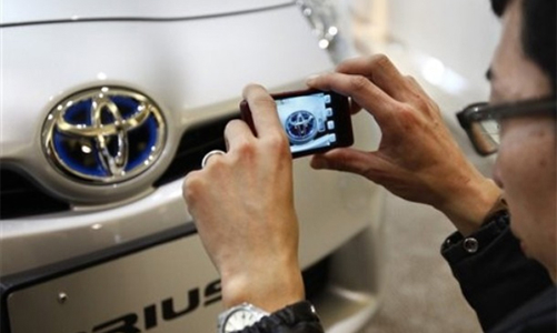 Khủng hoảng thu hồi xe của Toyota lan tới “sân nhà”