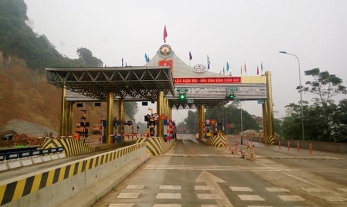 Dự án BOT gần 3.000 tỷ chậm tiến độ, ngân hàng ngừng giải ngân