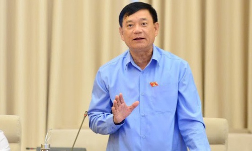 “Mỗi khi bước vào nhà cao tầng sợ lắm”