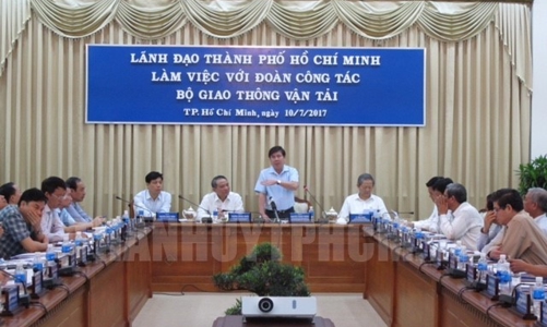 Tân Sơn Nhất “thiếu đường lăn, sân đỗ, nhà ga”