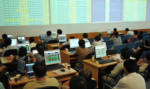 Đằng sau con số vốn ngoại kỷ lục vào chứng khoán Việt