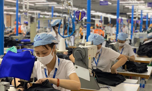 Từ năm 2021, chính thức tăng tuổi nghỉ hưu