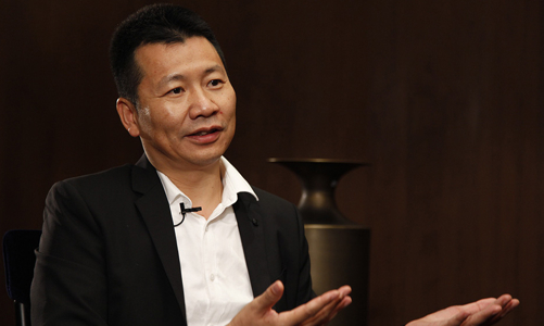 Chưa học hết phổ thông, ông chủ 