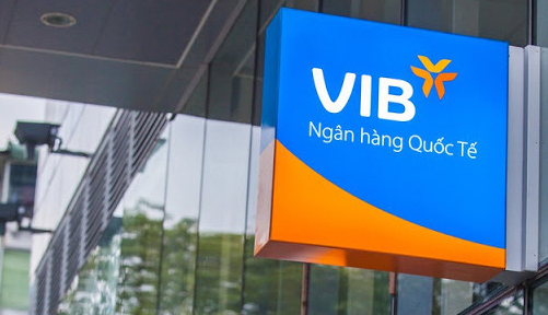 Người nhà sếp VIB đua gom cổ phiếu 