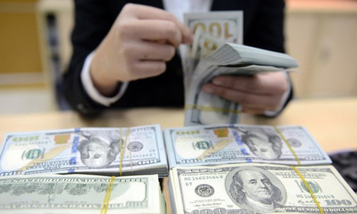 USD tự do tăng mạnh trong mùa cao điểm