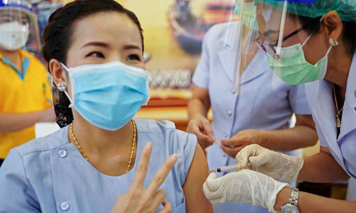 Doanh nghiệp tư nhân Thái Lan muốn tự nhập vaccine Covid-19 để tiêm cho giới giàu