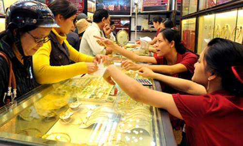 Vì sao giá vàng, “đô” biến động?