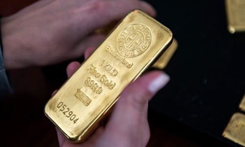 Giá vàng tăng ngược chiều thế giới, USD tự do vọt lên gần 23.900 đồng