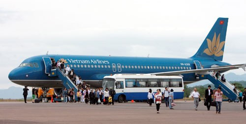 Khách thương gia ngoại trộm tiền trên máy bay Vietnam Airlines