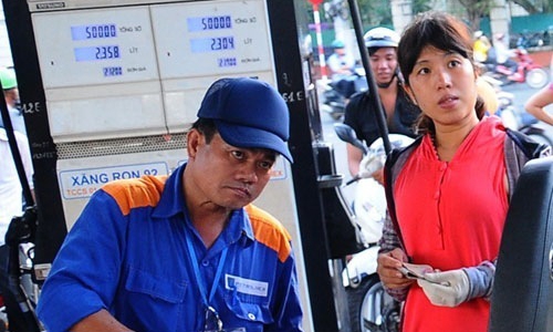 Xăng dầu đồng loạt tăng giá