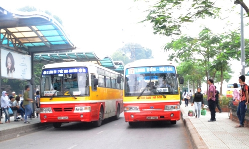 Xe buýt Hà Nội kém sức hút: Khó đáp ứng 20% nhu cầu năm 2020