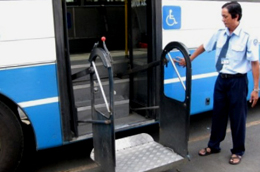 Việc làm cho người khuyết tật: Cần nhiều phương án