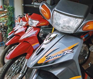 Chỉ có hai mức phí bảo hiểm bắt buộc với xe máy