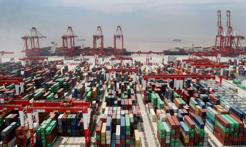 Xuất nhập khẩu nửa đầu tháng 11 bất ngờ giảm 3,7 tỷ USD