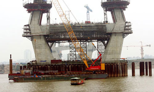 Xây dựng Luật Đầu tư công, sửa Luật Phá sản