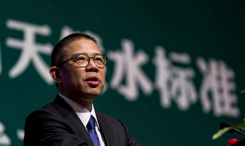 Chủ hãng nước đóng chai Trung Quốc thành người giàu nhất châu Á