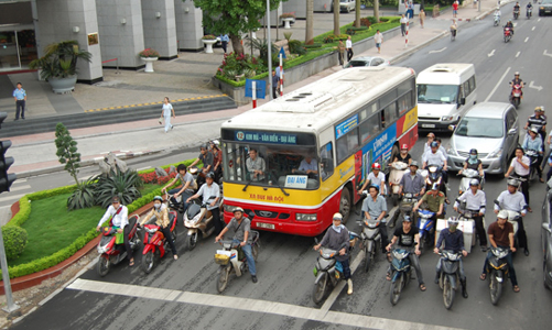 Bỏ thu phí bảo trì đường bộ với xe gắn máy?