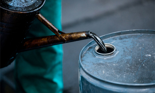 “Ẩn số giá dầu” trong ngân sách Việt Nam 2015