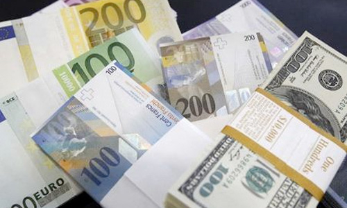 Chính phủ muốn vay dự trữ ngoại hối và những câu hỏi