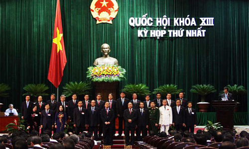 Sau khi được bầu, Thủ tướng phải tuyên thệ