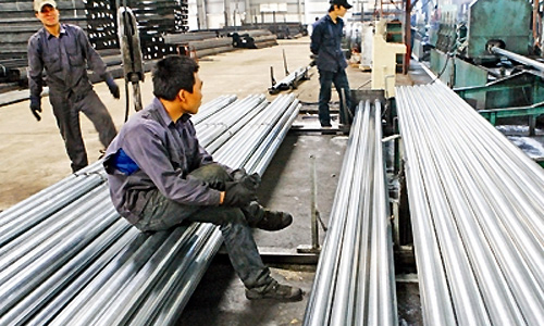 Kinh tế khó khăn: “Hãy làm gì đi chứ!”