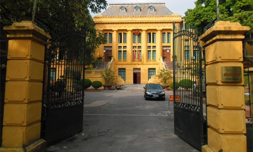 Đề nghị bỏ quy định “thiếu luật tòa cũng không được từ chối”